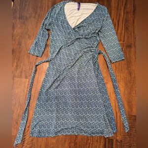 Seraphine, Maternity size 6 dress, wrap.eith geometric pattern